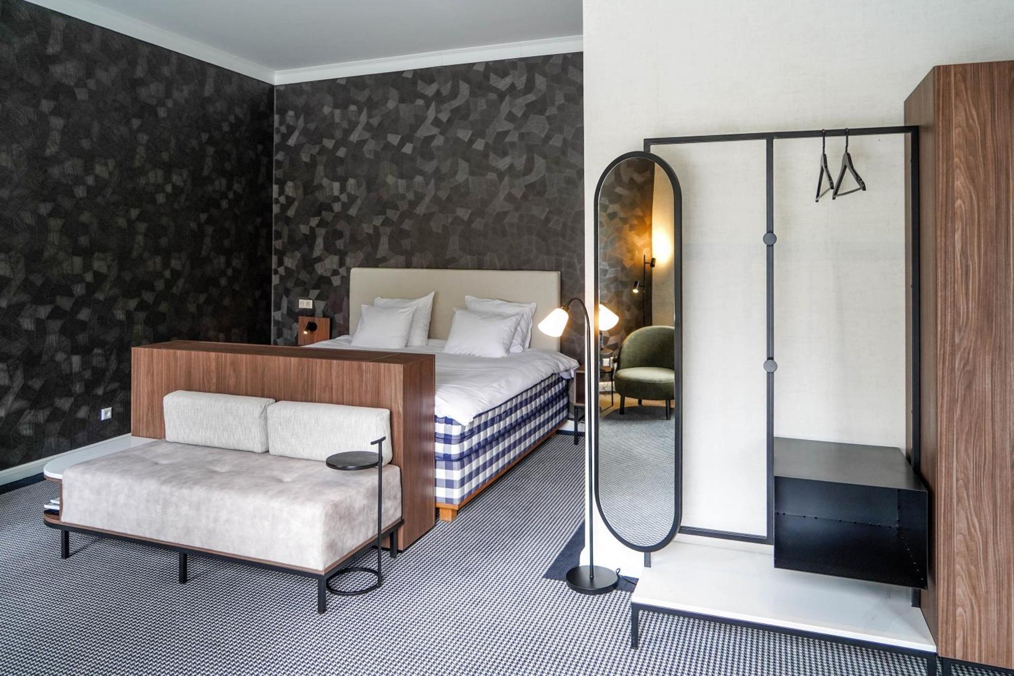 Central Park Voorburg - Relais & Chateaux Екстериор снимка