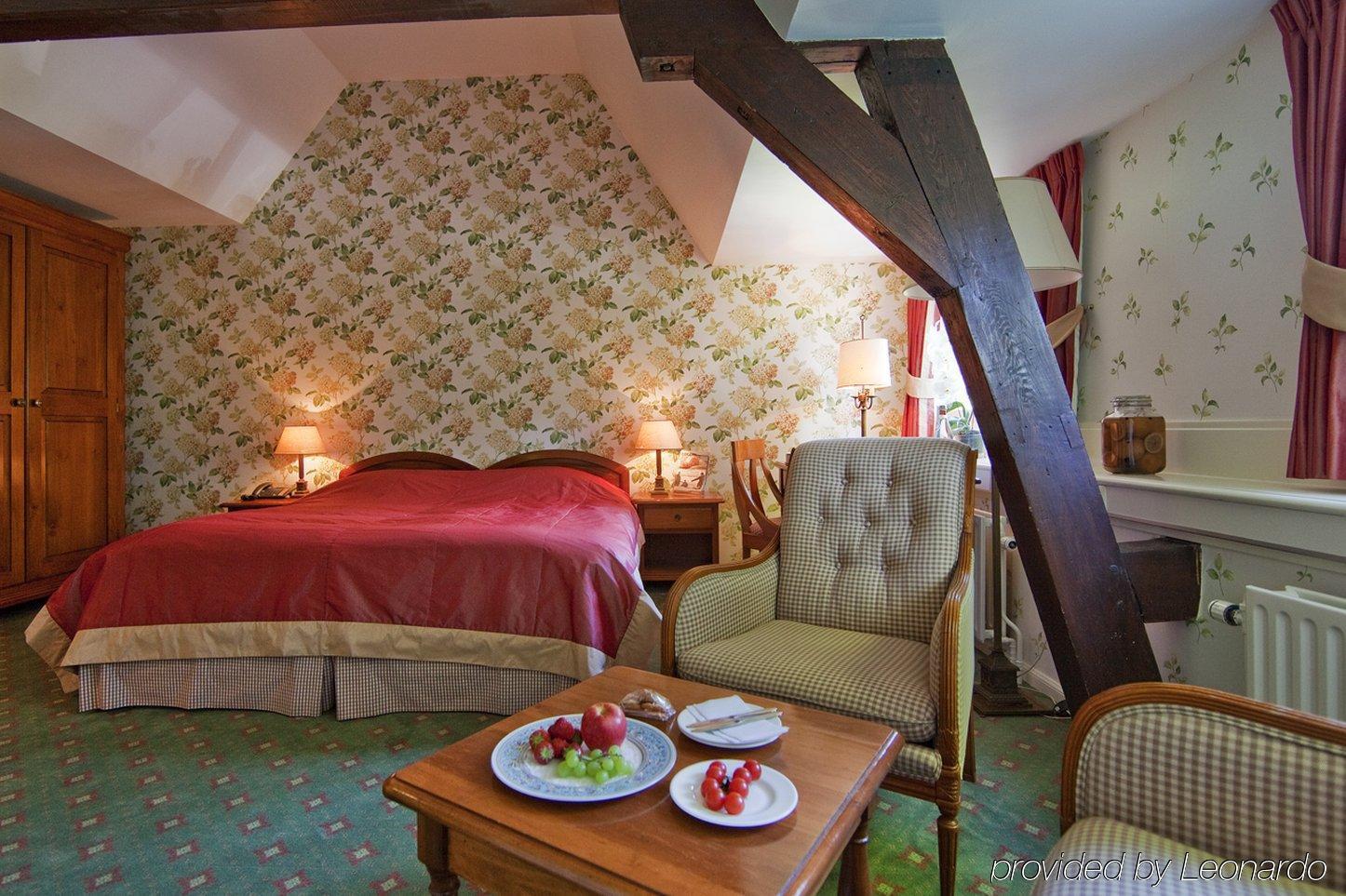 Central Park Voorburg - Relais & Chateaux Стая снимка